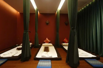 武汉硚口区泰式按摩的被动瑜伽：当身体被折叠成诗